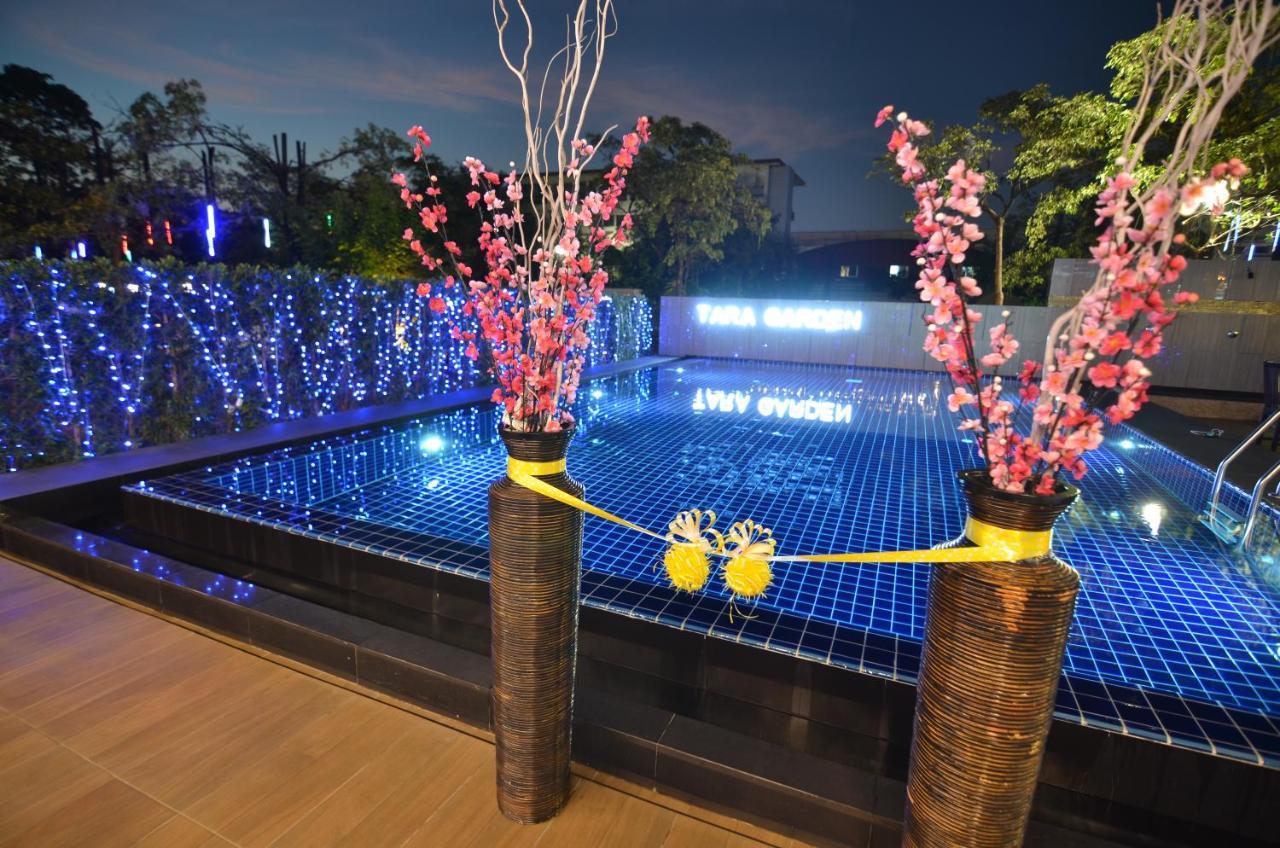 Tara Garden Hotel Bangkok Buitenkant foto